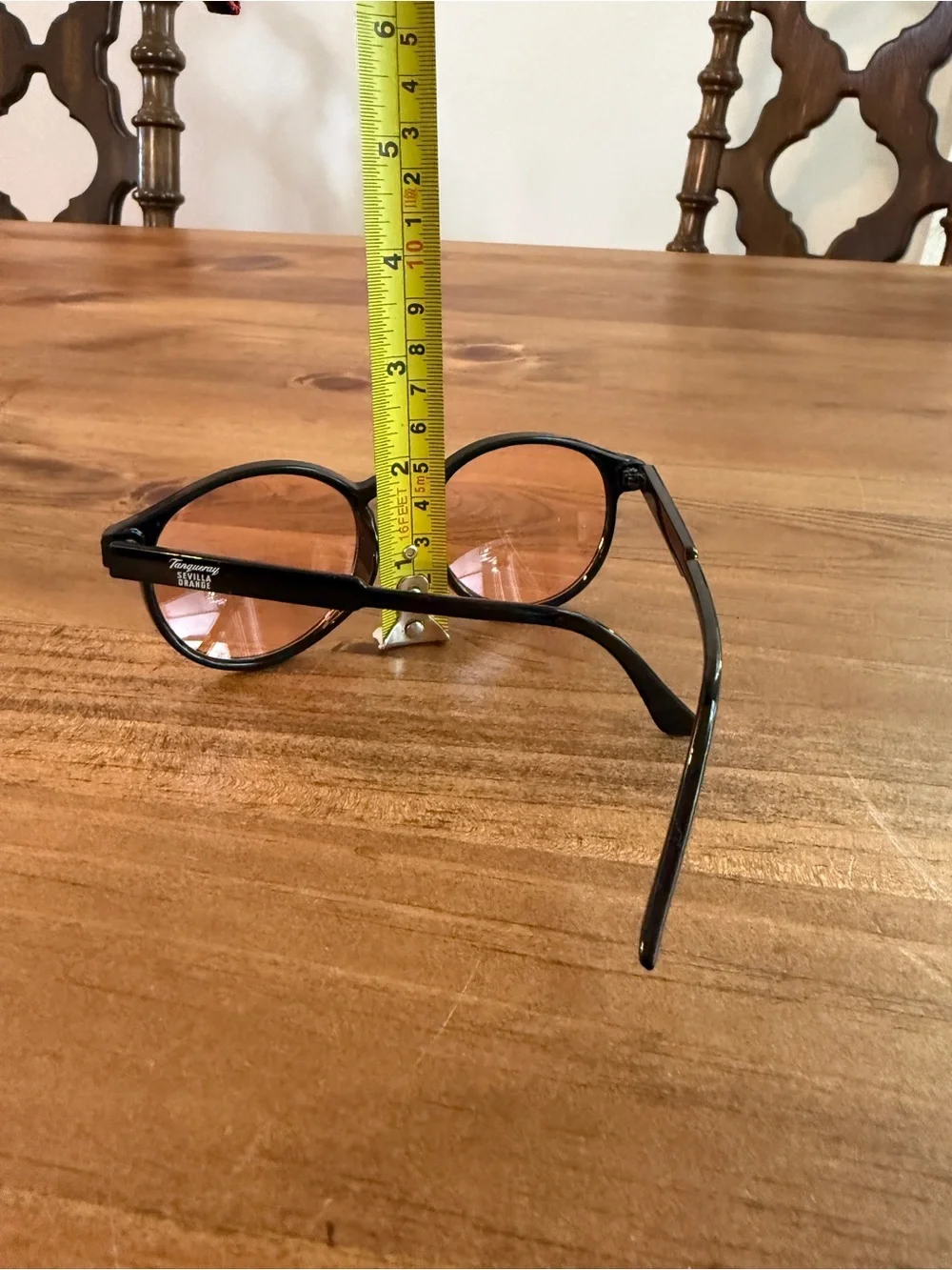 N/A black round
